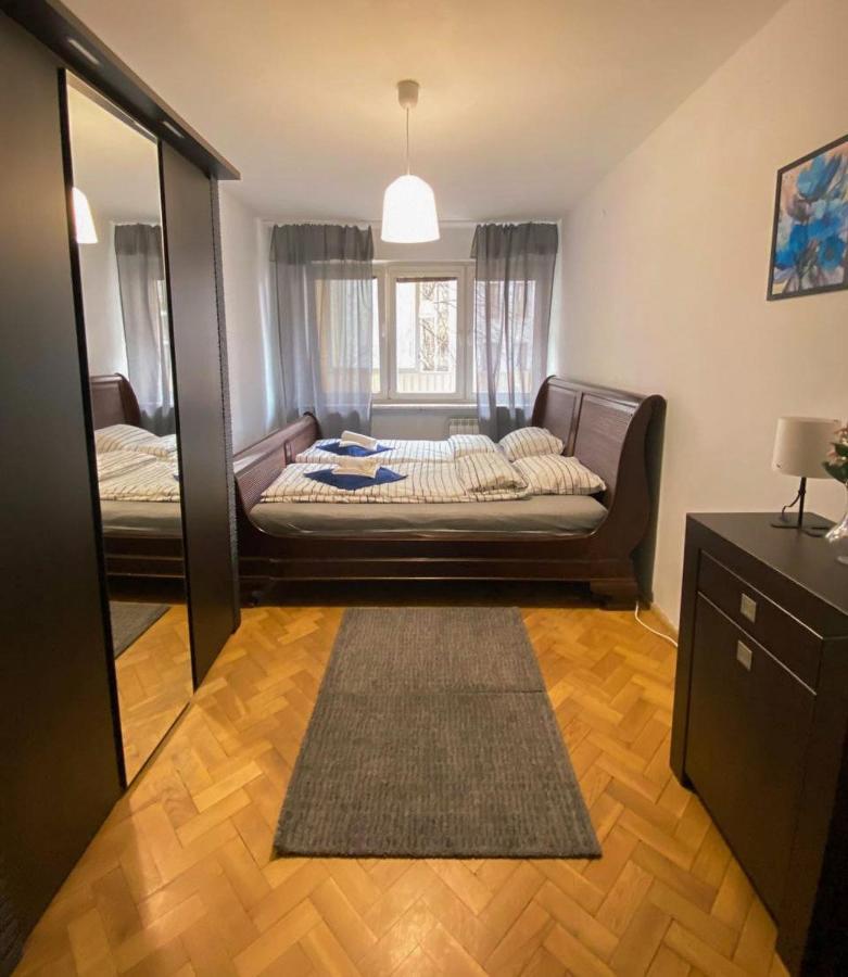Twarda 66 Pokoje W Centrum Warszawy Varşovia Exterior foto