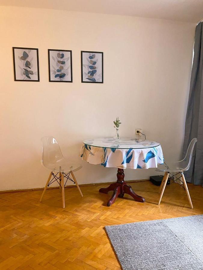 Twarda 66 Pokoje W Centrum Warszawy Varşovia Exterior foto